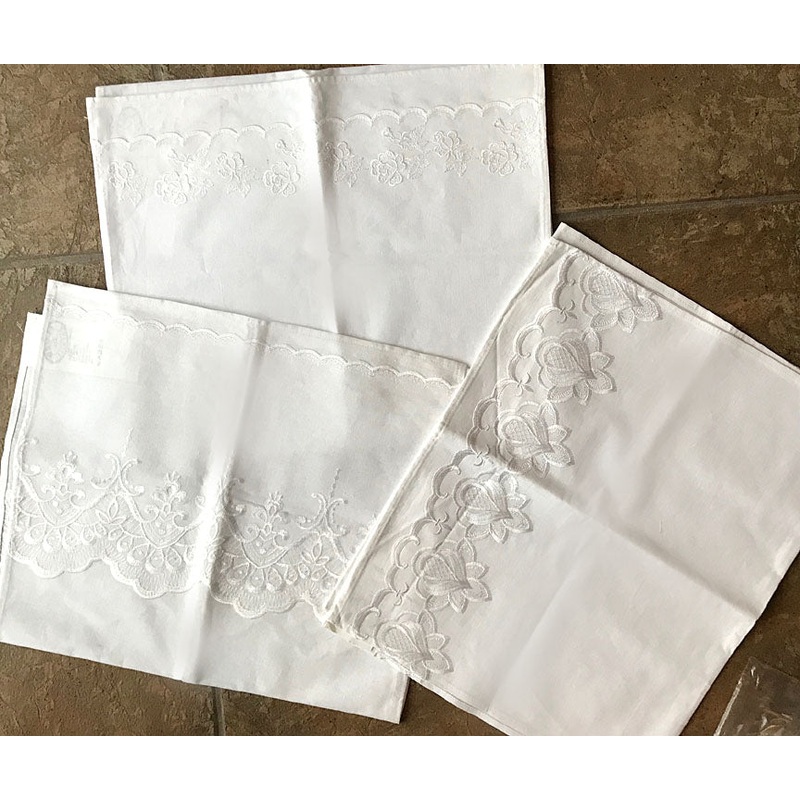White Rushnyk 15.5 x 56 in.|ca|us|intl
