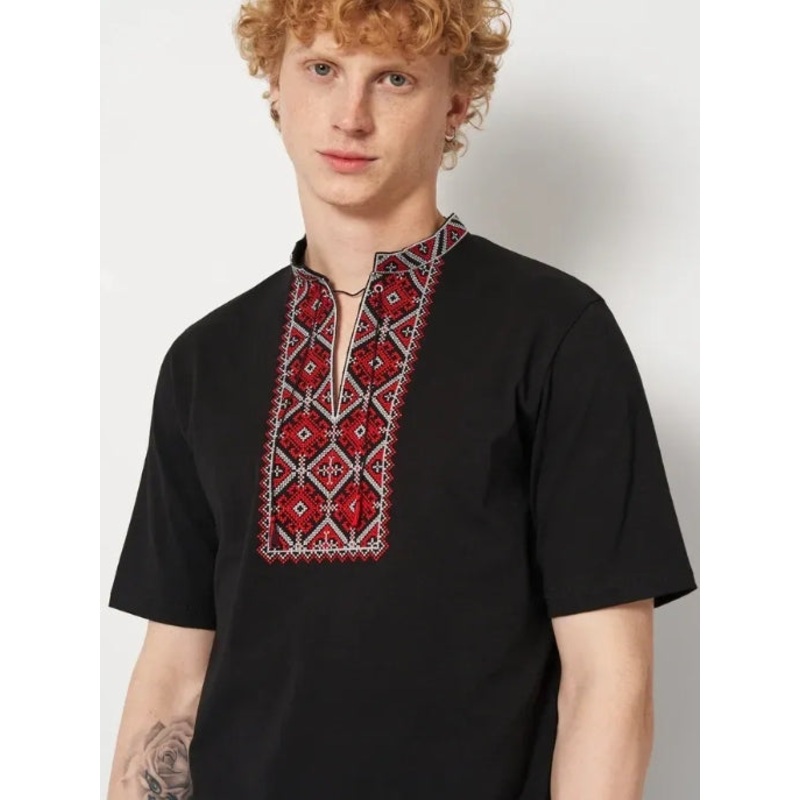 Men’s embroidered red Hajdamatska shirt