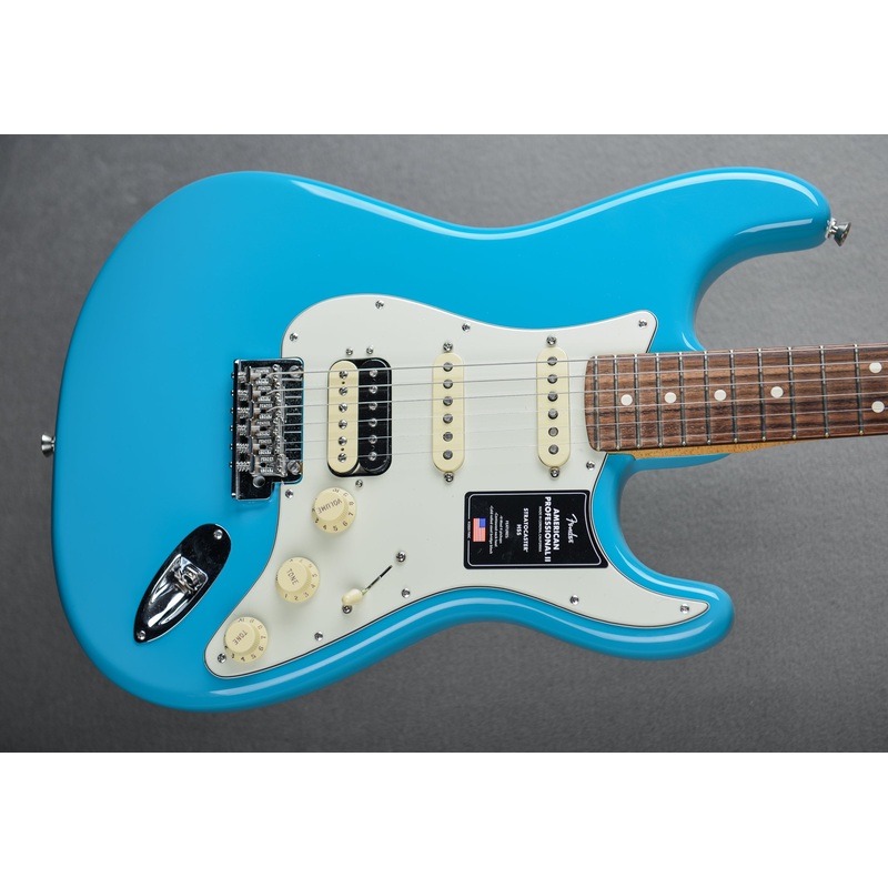 American Professional II Stratocaster HSS – Miami Blue w/Rosewood