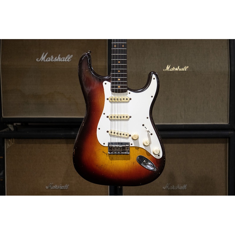 1959 Fender Stratocaster Non-Tremolo – Sunburst