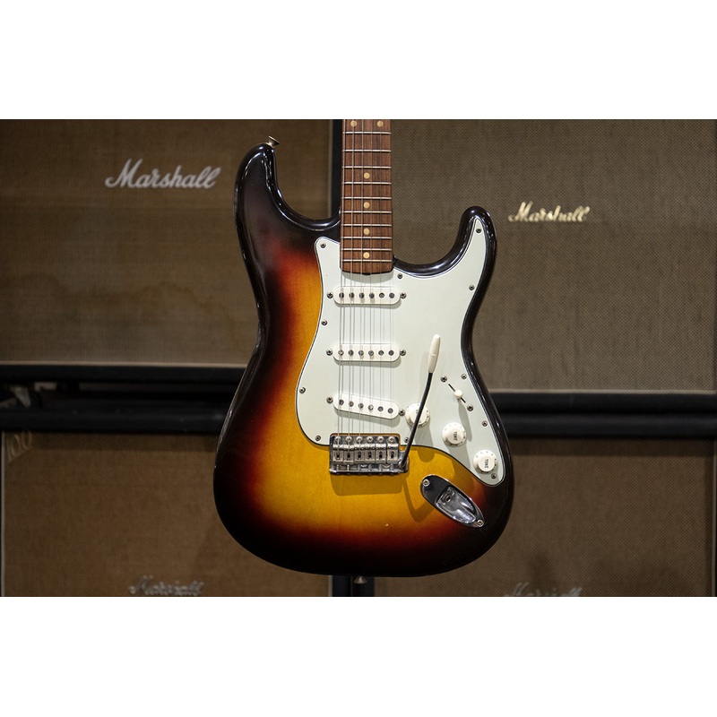 1961 Fender Stratocaster – Sunburst