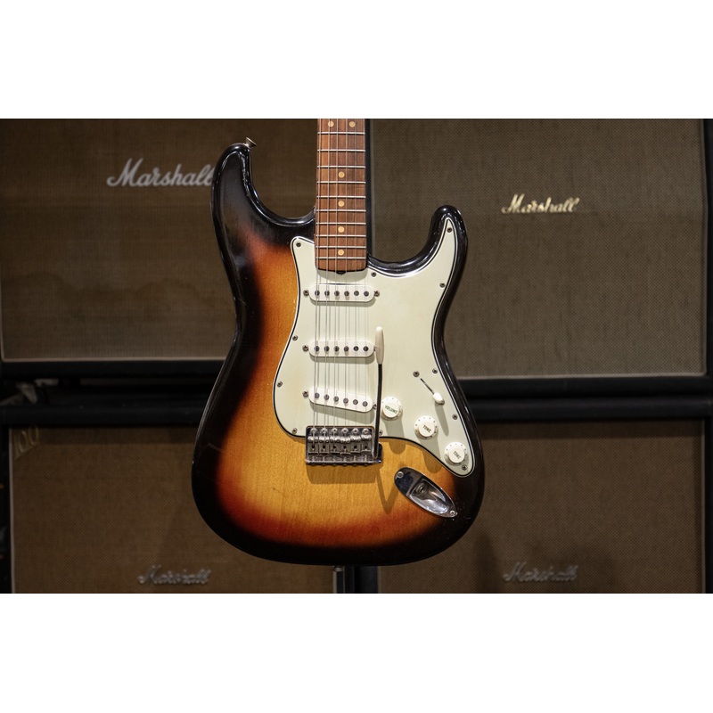 1964 Fender Stratocaster  – Sunburst