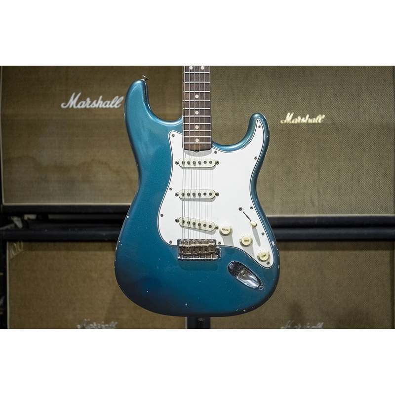 1965 Fender Stratocaster – Lake Placid Blue