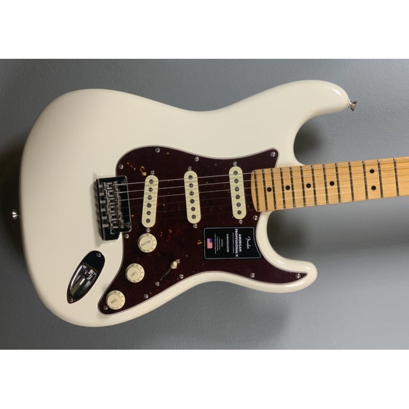 AMERICAN PROFESSIONAL II STRATOCASTER-Olympic White