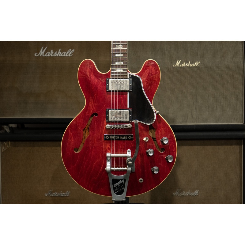 1963 Gibson ES-335 – Cherry