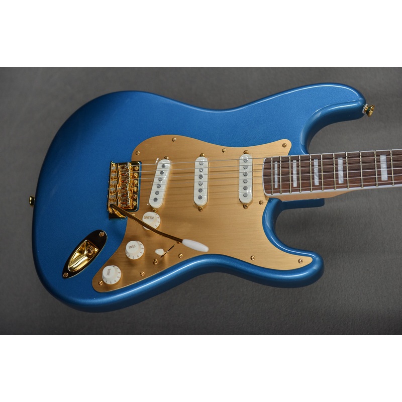 40th Anniversary Stratocaster Gold Edition – Lake Placid Blue