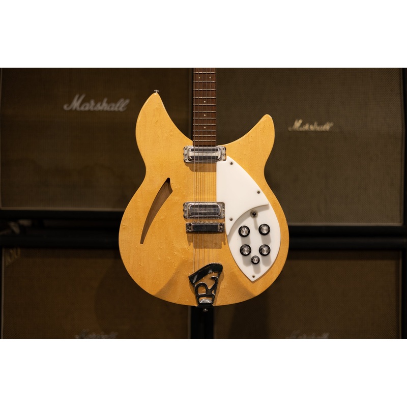 1967 Rickenbacker 330- Mapleglo
