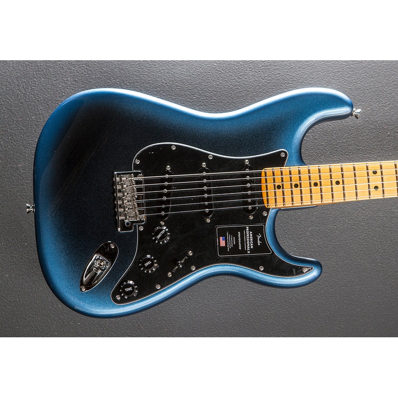 American Professional II Stratocaster – Dark Night w/Maple