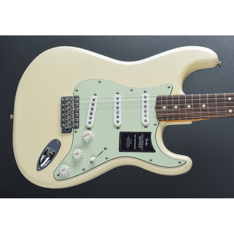 Vintera II 60’s Stratocaster – Olympic White