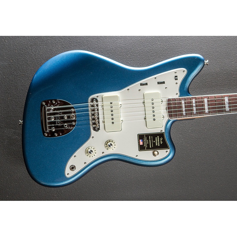 American Vintage II 1966 Jazzmaster – Lake Placid Blue