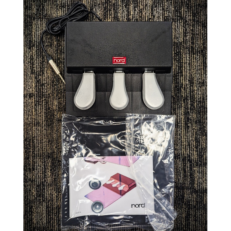 12010 Triple Pedal