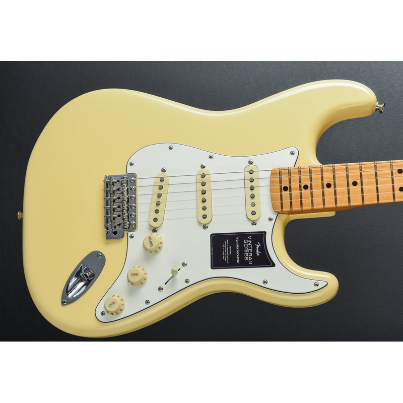 Vintera II 70’s Stratocaster – Vintage White