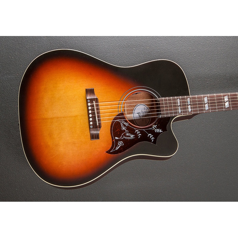 Hummingbird Studio EC – Tri-Burst Satin