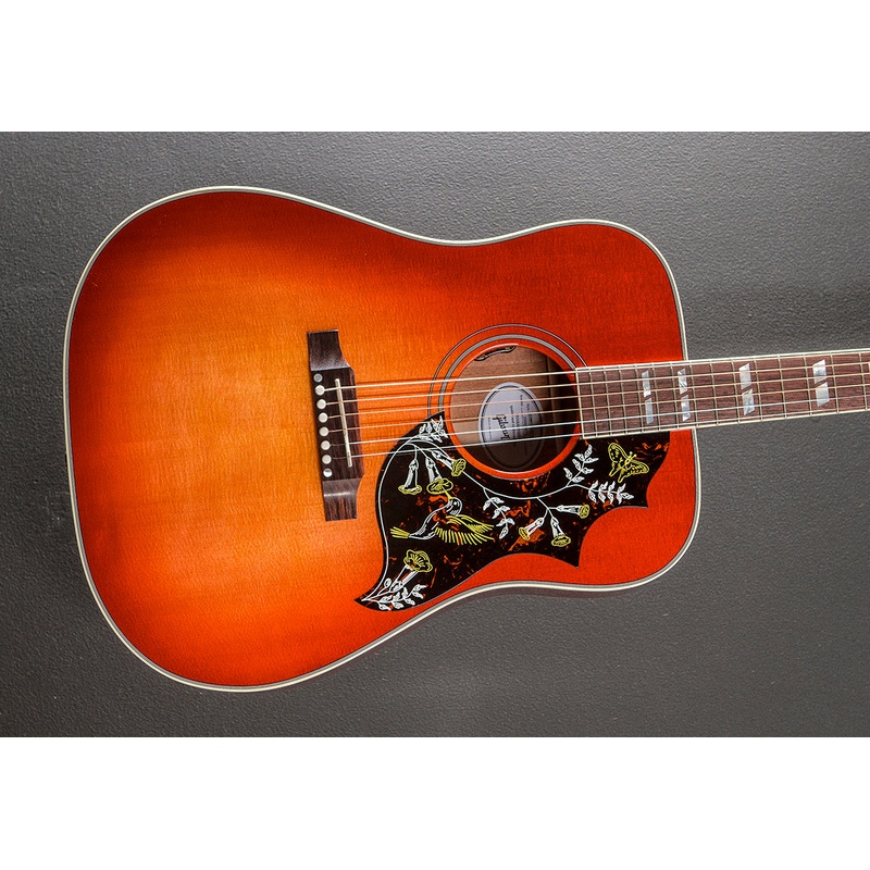 Hummingbird Standard – Vintage Cherry Sunburst