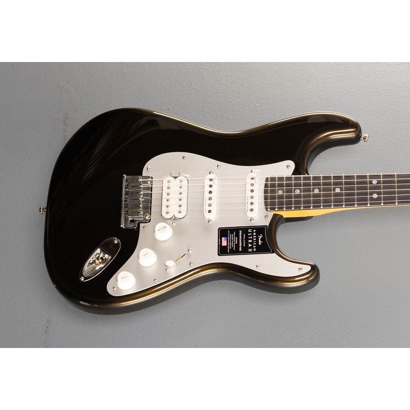 American Ultra II Stratocaster HSS – Texas Tea