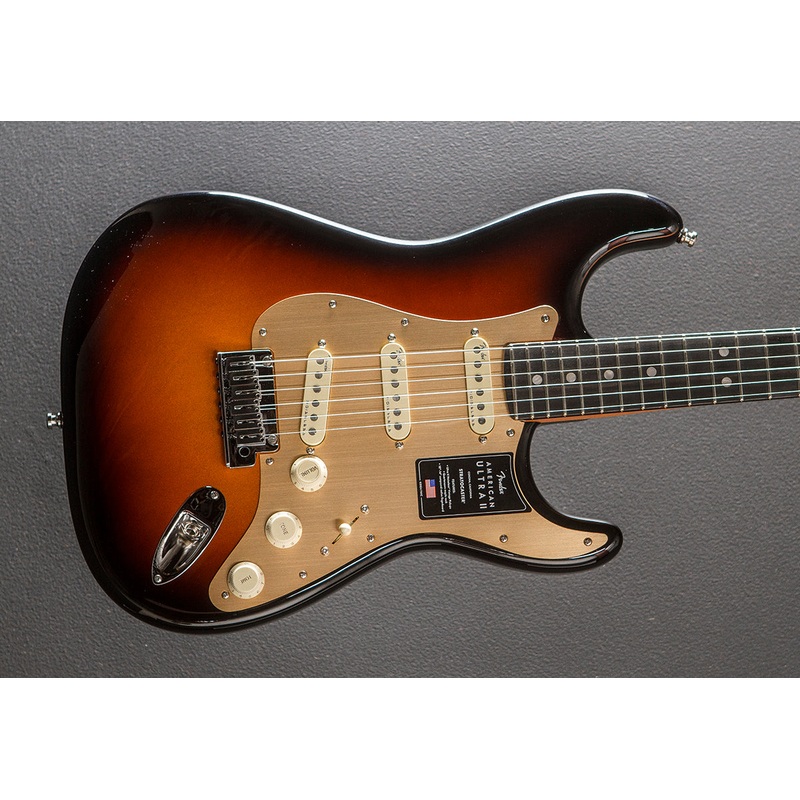 American Ultra II Stratocaster – Ultraburst w/Ebony