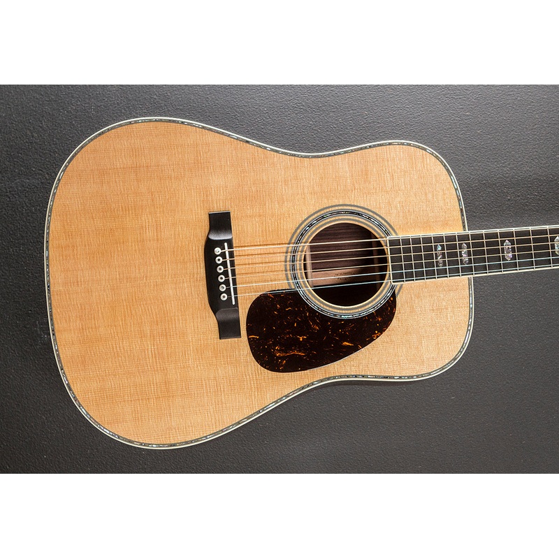New for 2025 D-41 – Gloss Natural