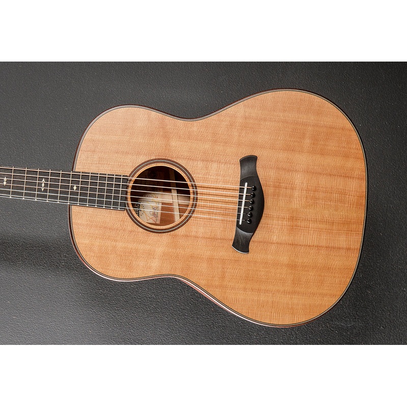 Builder’s Edition 517 Left Hand