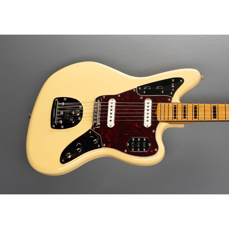 Vintera II ’70s Jaguar – Vintage White