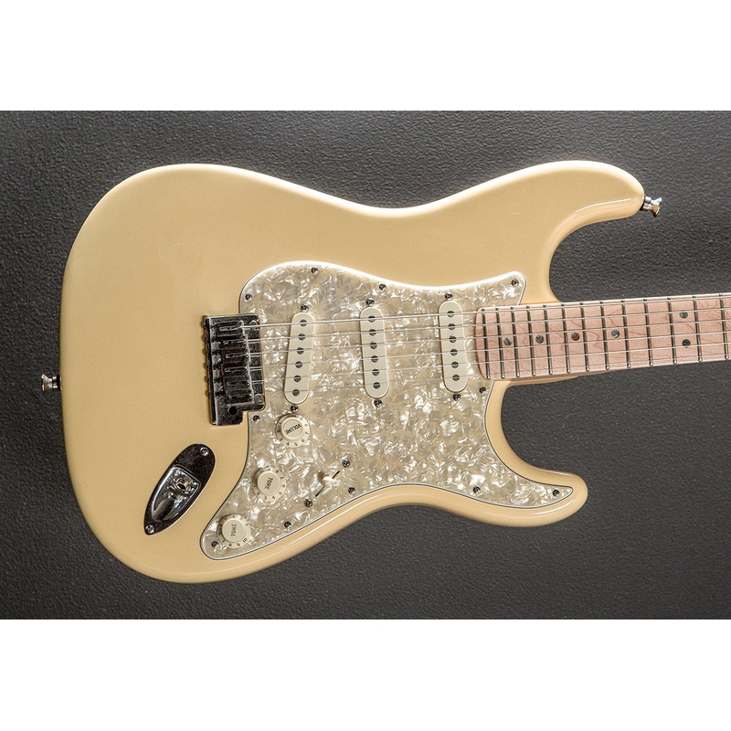 Used American Deluxe Strat ’09