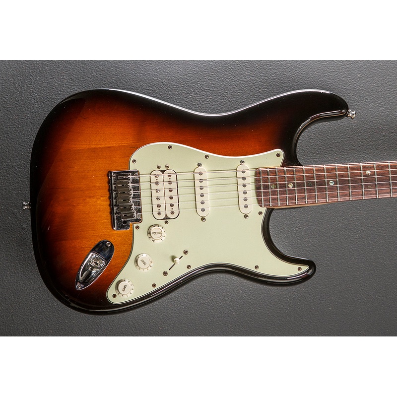 Used American Deluxe HSS Strat ’07