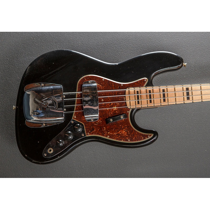 Used 1968 Journeyman Relic Jazz Bass ’24