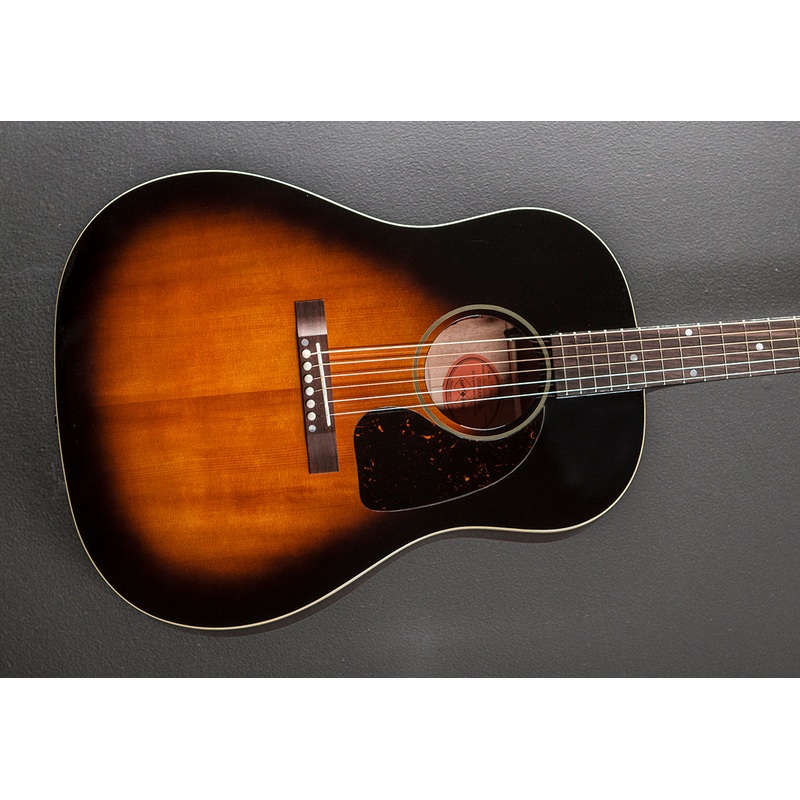 Inspired by Gibson Custom 1942 Banner J-45 – Vintage Sunburst