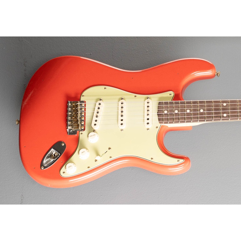 1960 Journeyman Relic Stratocaster – Aged Fiesta Red