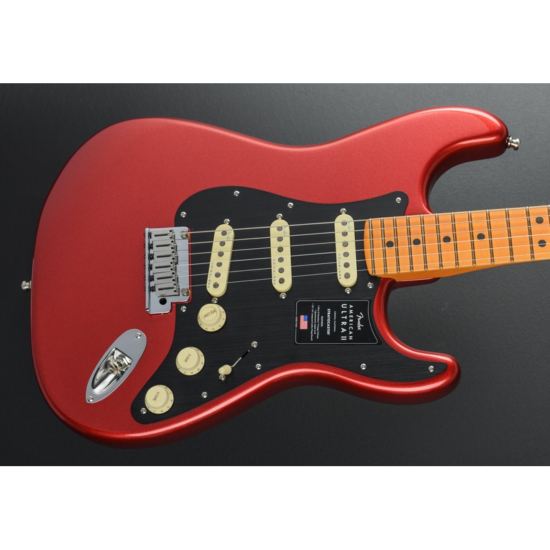 American Ultra II Stratocaster – Sinister Red