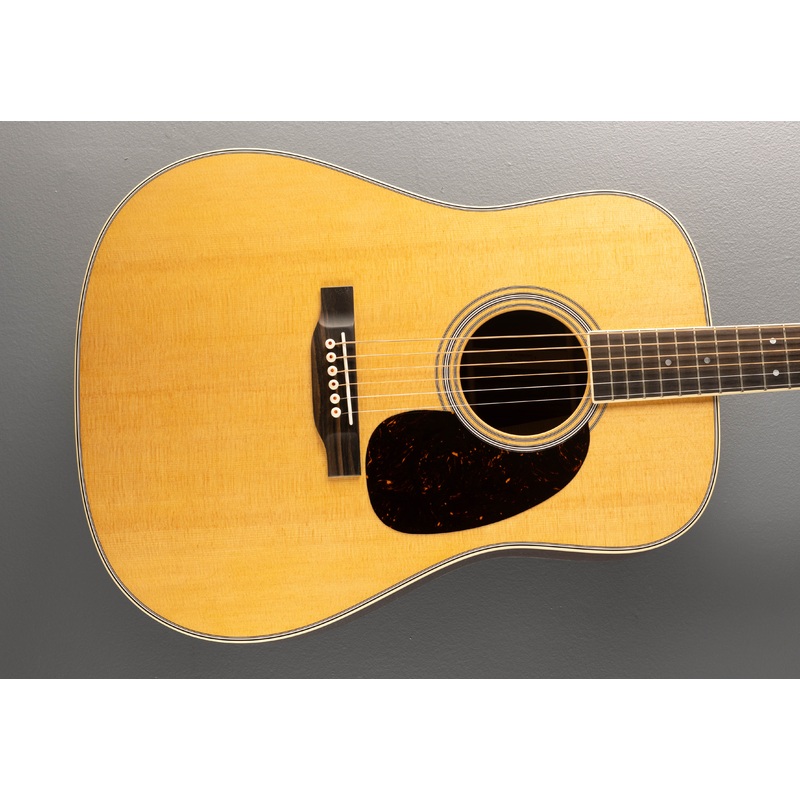 New For 2025 D-35 – Gloss Natural