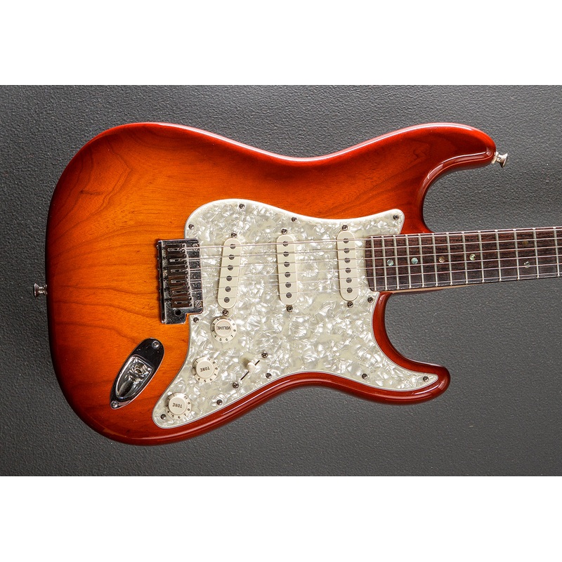 Used American Deluxe Strat ’05