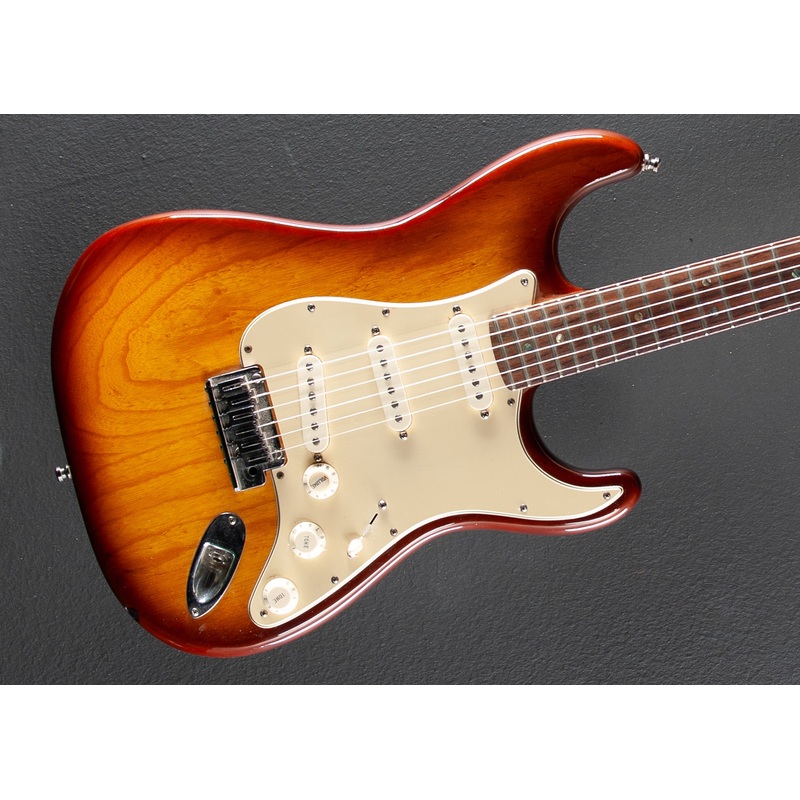 Used American Deluxe Stratocaster ’06