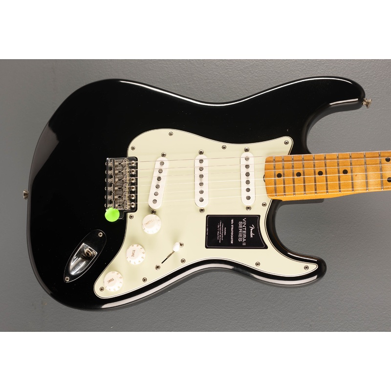 Vintera II Road Worn ’60s Stratocaster – Black