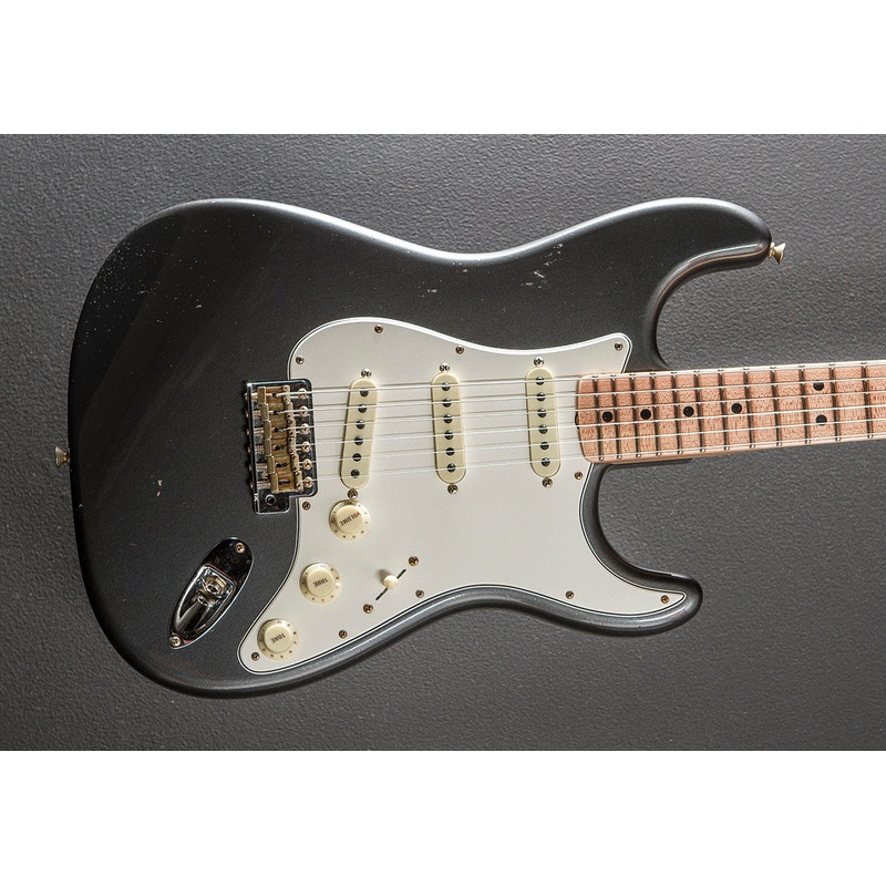 Used Limited Edition 1968 Journeyman Relic Strat ’24